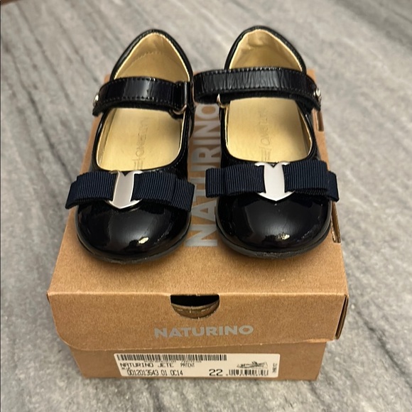 Naturino Patent Leather Navy Blue Ballet Flats w Straps and Bow (6 US / 22 EU) - Picture 1 of 4